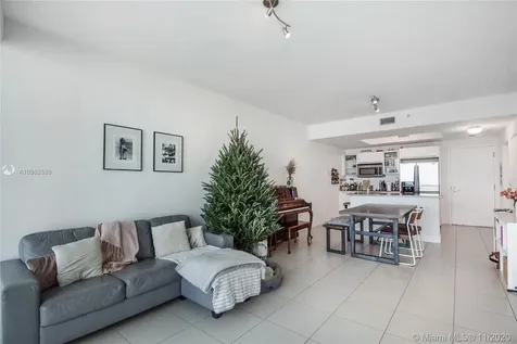 888 Biscayne Boulevard Miami FL 33132