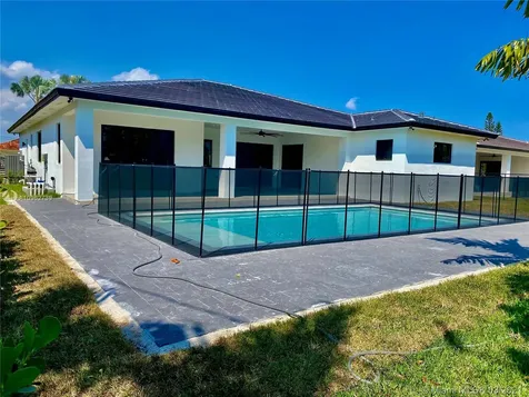 9460 SW 35th Street Miami FL 33165