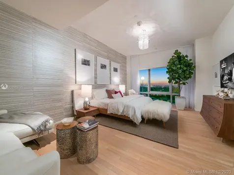 2901 Collins Avenue Miami Beach FL 33140