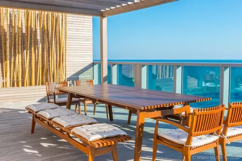 2901 Collins Avenue Miami Beach FL 33140