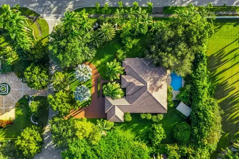 7152 SW 78th Court Miami FL 33143