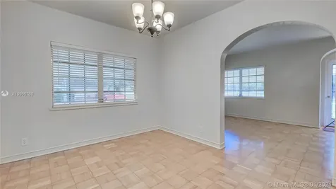 2523 Alhambra Circle Coral Gables FL 33134