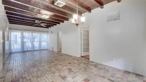 2523 Alhambra Circle Coral Gables FL 33134
