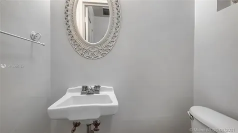 2523 Alhambra Circle Coral Gables FL 33134