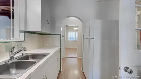 2523 Alhambra Circle Coral Gables FL 33134