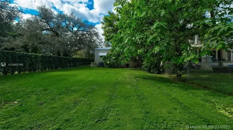 2523 Alhambra Circle Coral Gables FL 33134