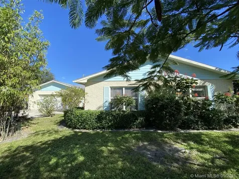 9015 SE Athena Street Hobe Sound FL 33455
