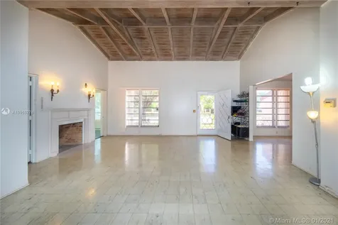 4450 Alton Road Miami Beach FL 33140