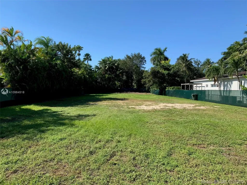 7630 SW 58th Avenue South Miami FL 33143
