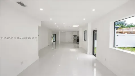 941 NE 83rd Street Miami FL 33138
