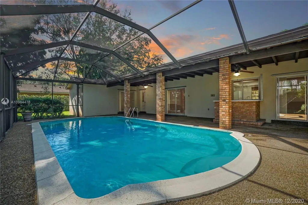 15301 SW 82nd Avenue Palmetto Bay FL 33157
