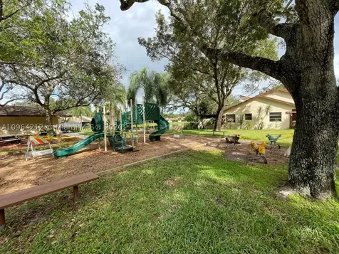 1590 NW 98th Way Pembroke Pines FL 33024