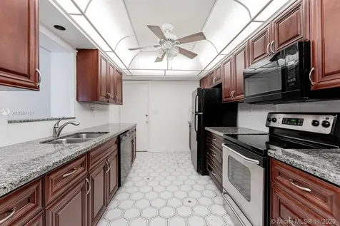 416 N 26th Avenue Hollywood FL 33020