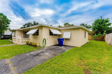 416 N 26th Avenue Hollywood FL 33020