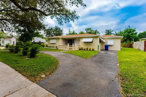 416 N 26th Avenue Hollywood FL 33020