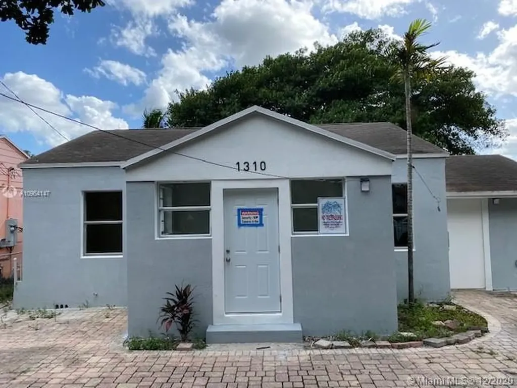 1310 NW 41st Street Miami FL 33142
