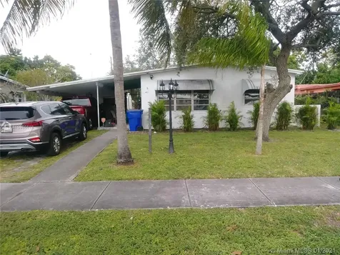 4611 SW 41st Street West Park FL 33023