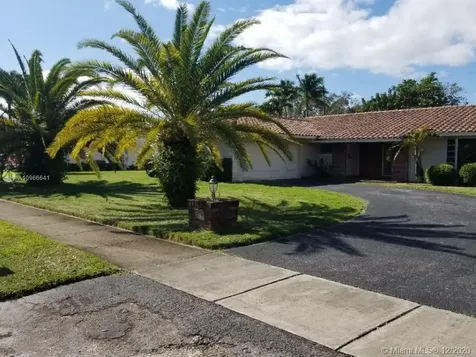 15320 SW 86th Avenue Palmetto Bay FL 33157
