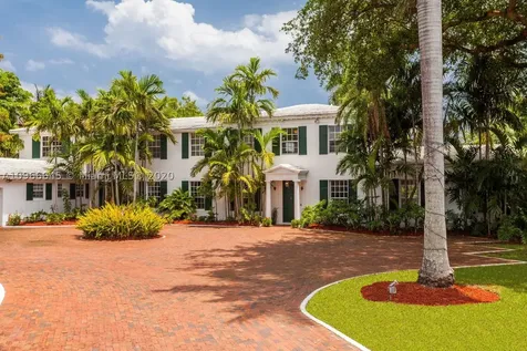 4825 Lakeview Drive Miami Beach FL 33140