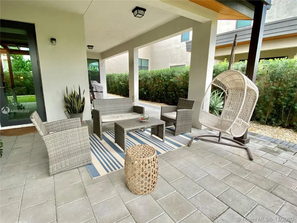 10383 NW 77th Street Doral FL 33178