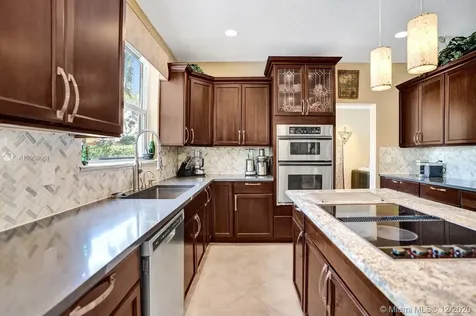 443 Fairmont Lane Weston FL 33326