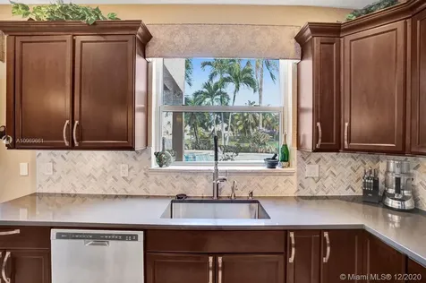443 Fairmont Lane Weston FL 33326