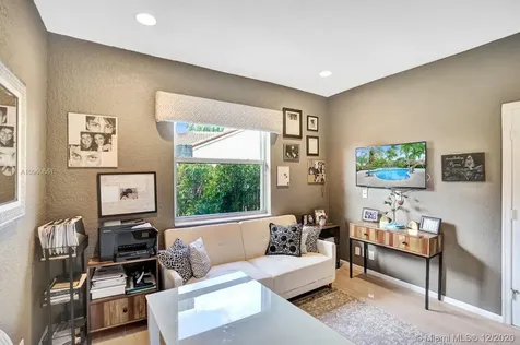 443 Fairmont Lane Weston FL 33326