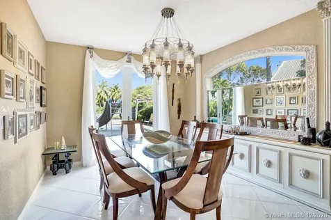 443 Fairmont Lane Weston FL 33326