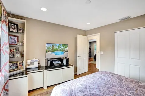 443 Fairmont Lane Weston FL 33326