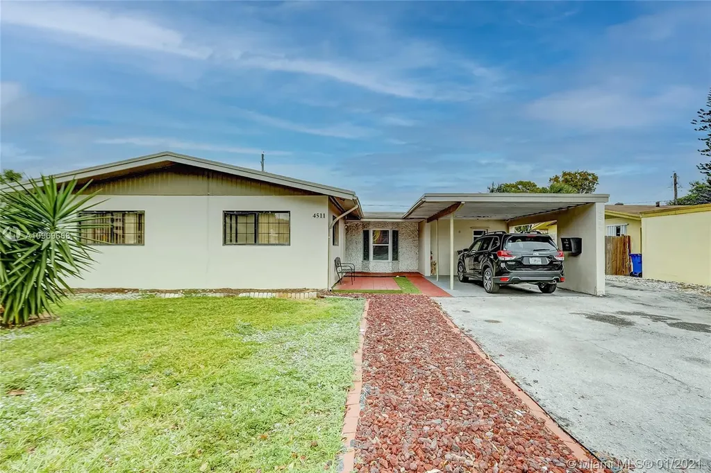 4511 W Oakland Park Boulevard Lauderdale Lakes FL 33313