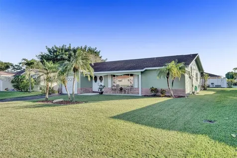 8106 NW 106th Avenue Tamarac FL 33321