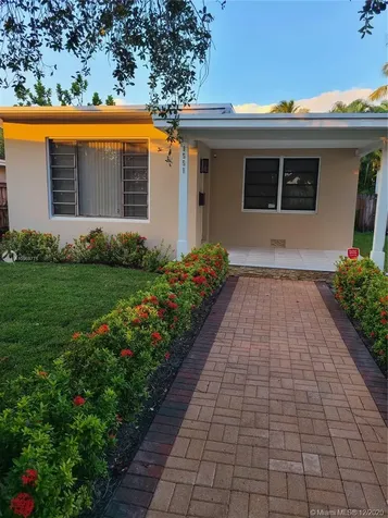 1551 Madison Street Hollywood FL 33020