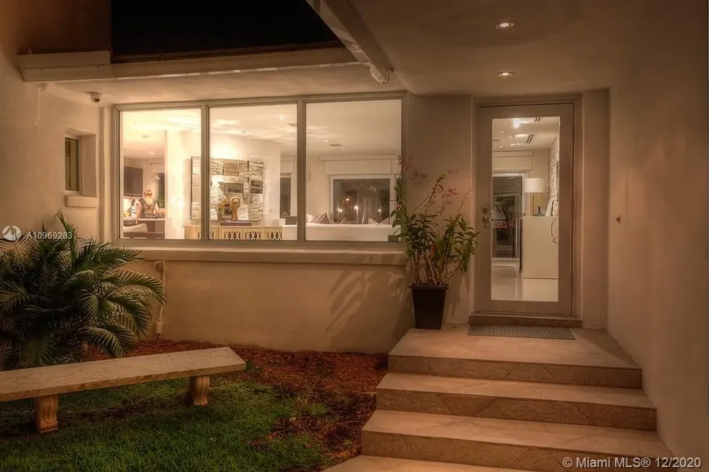 1055 Belle Meade Island Drive Miami FL 33138