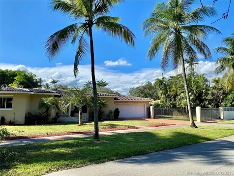 6900 Veronese Street Coral Gables FL 33146