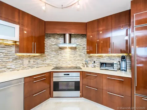 9801 Collins Avenue Bal Harbour FL 33154