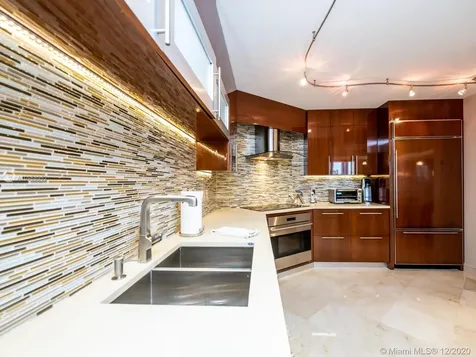 9801 Collins Avenue Bal Harbour FL 33154