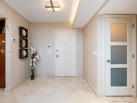 9801 Collins Avenue Bal Harbour FL 33154