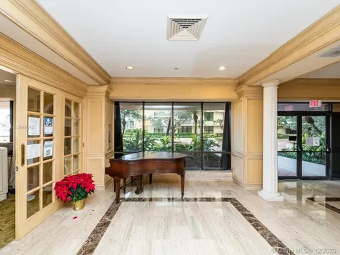 9801 Collins Avenue Bal Harbour FL 33154