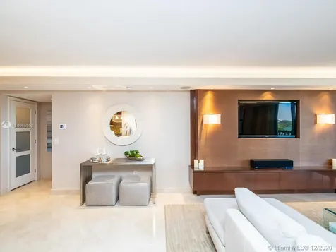 9801 Collins Avenue Bal Harbour FL 33154