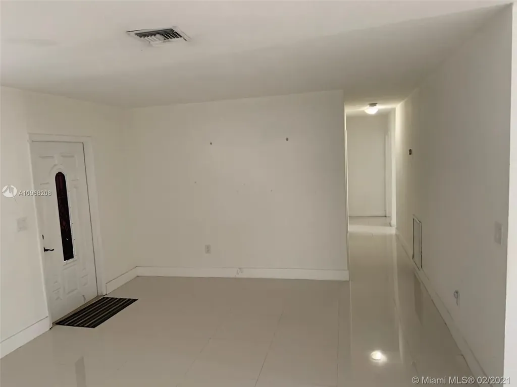 10120 SW 215th Street Cutler Bay FL 33189