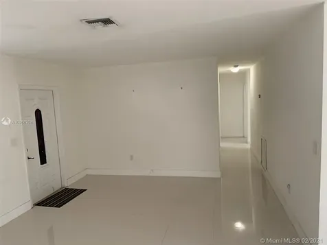 10120 SW 215th Street Cutler Bay FL 33189