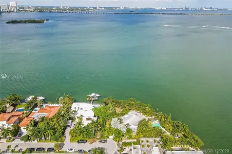 1141 N Venetian Drive Miami FL 33139
