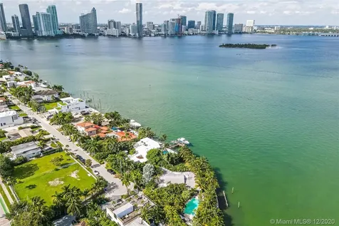 1141 N Venetian Drive Miami FL 33139