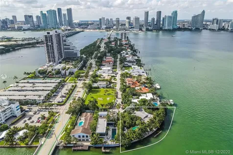 1141 N Venetian Drive Miami FL 33139