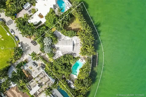 1141 N Venetian Drive Miami FL 33139
