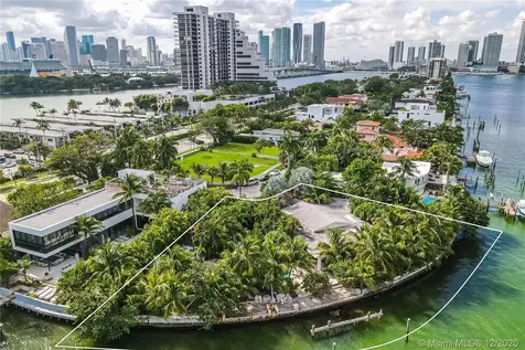 1141 N Venetian Drive Miami FL 33139