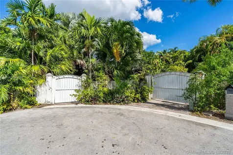 1141 N Venetian Drive Miami FL 33139