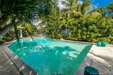 1141 N Venetian Drive Miami FL 33139