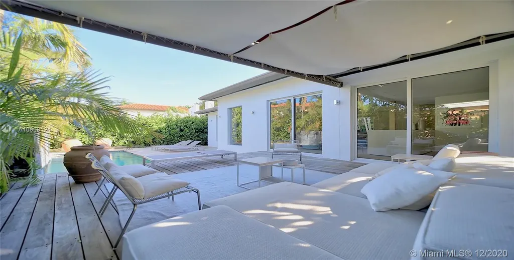 4235 N Bay Road Miami Beach FL 33140