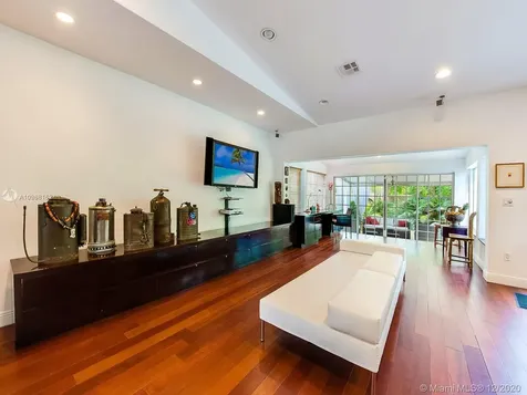 691 Ridgewood Road Key Biscayne FL 33149